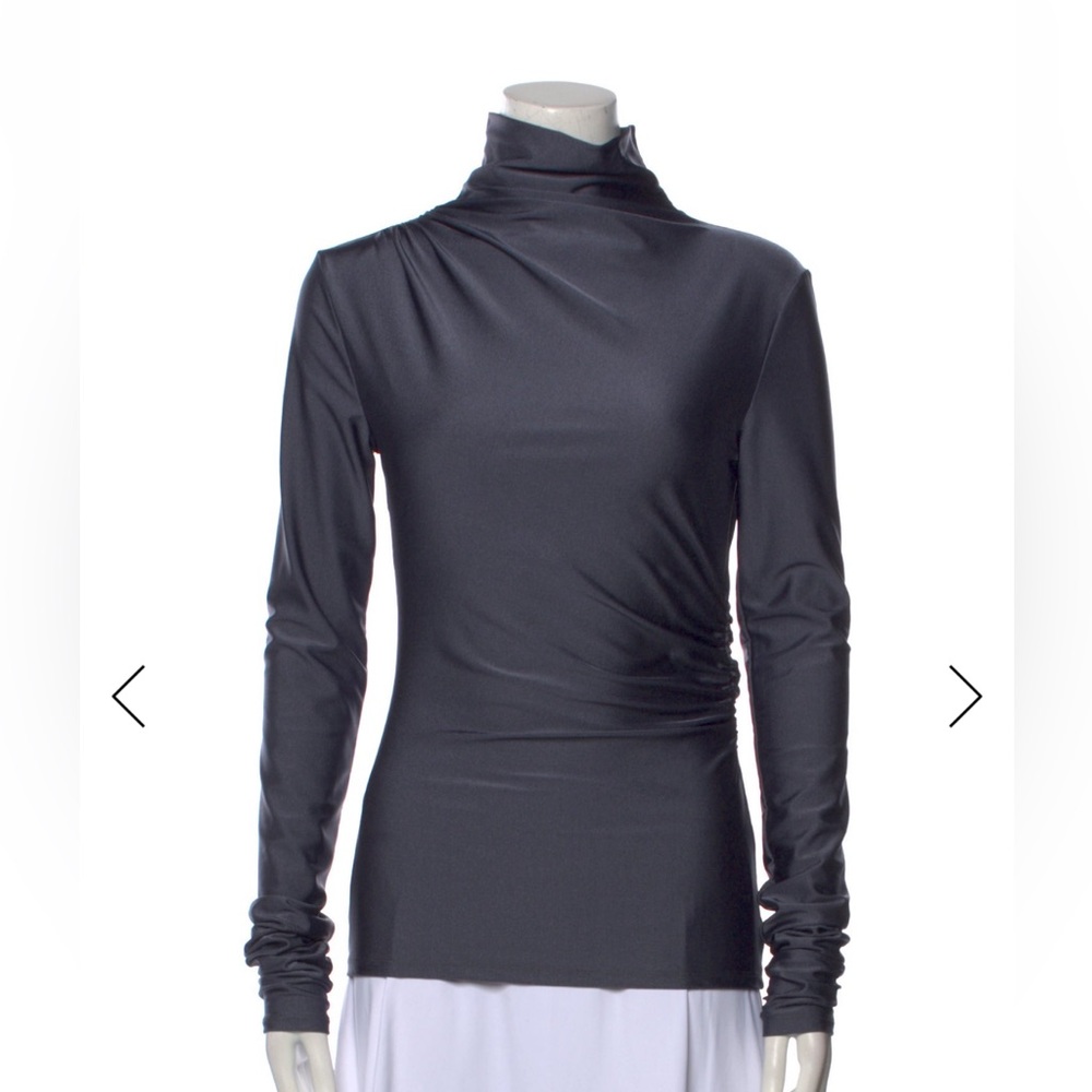 The Andamane Long Sleeve Women's Top